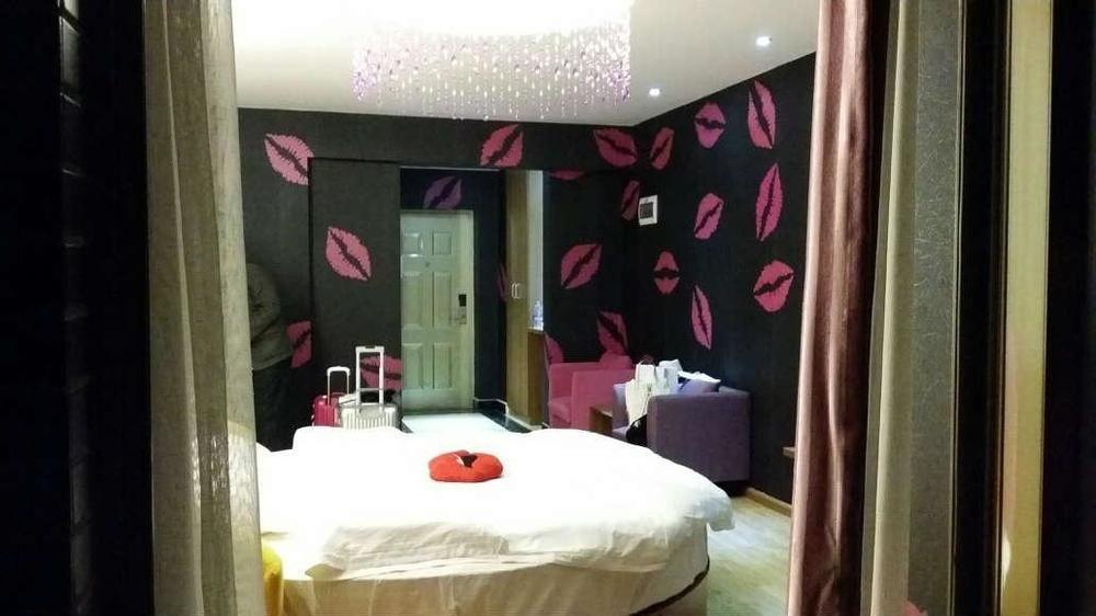 Yawei Apartment Hotel Kunming Esterno foto